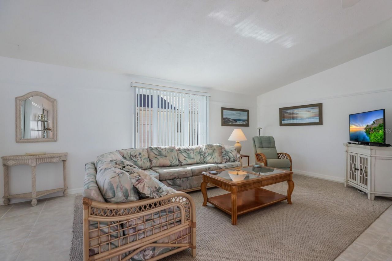 2804 Avenue C, Holmes Beach, FL 34217 Photo