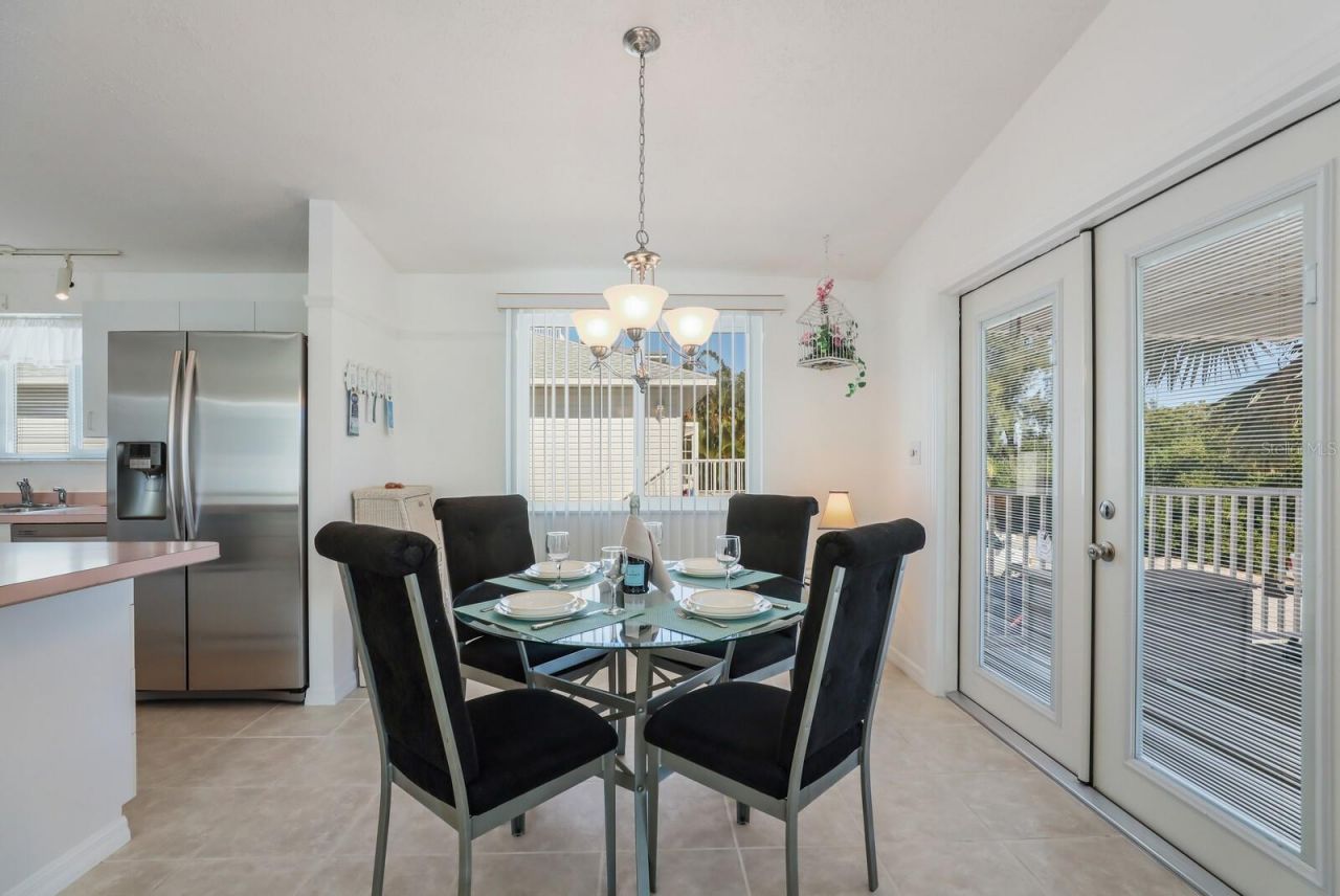 2804 Avenue C, Holmes Beach, FL 34217 Photo