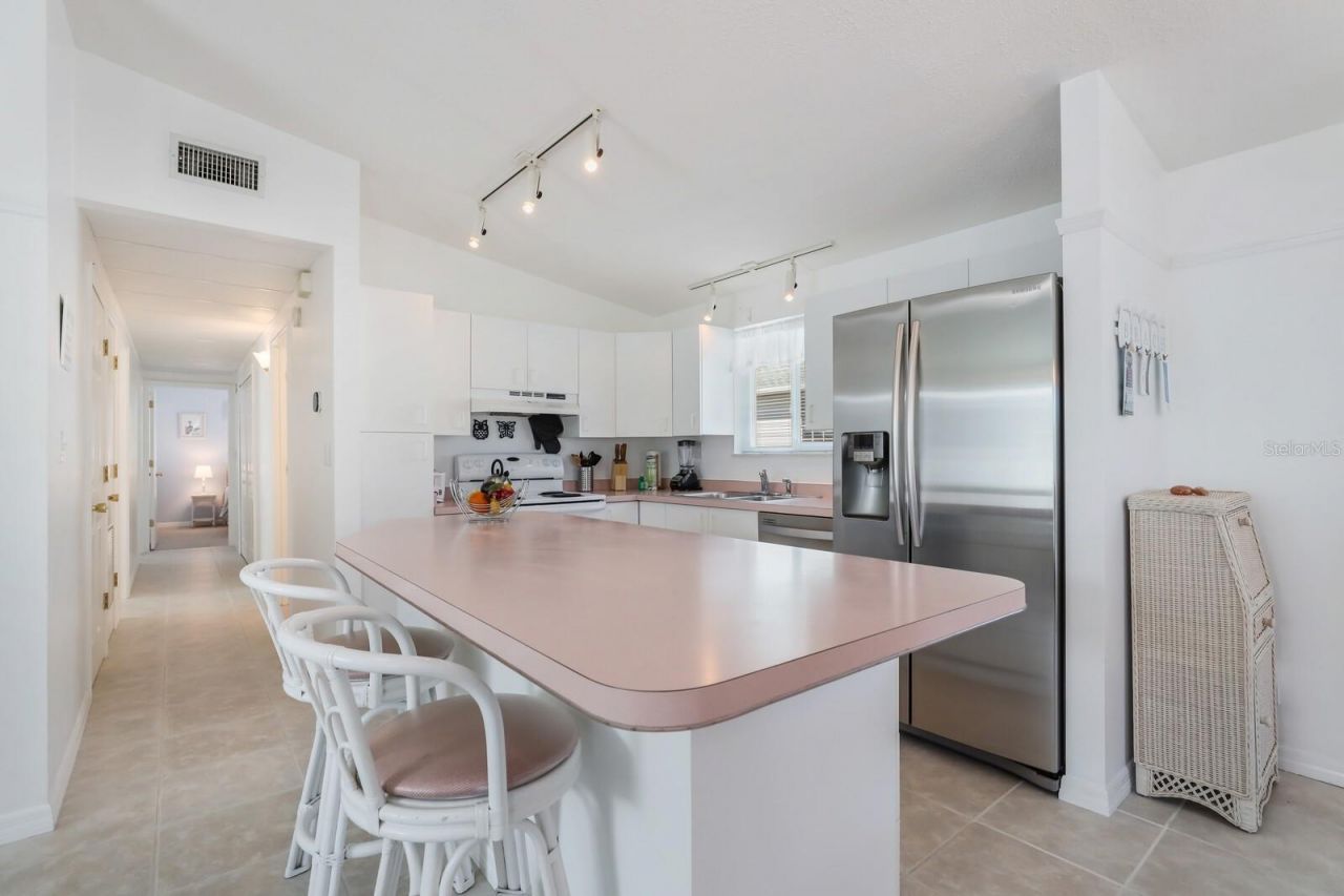 2804 Avenue C, Holmes Beach, FL 34217 Photo