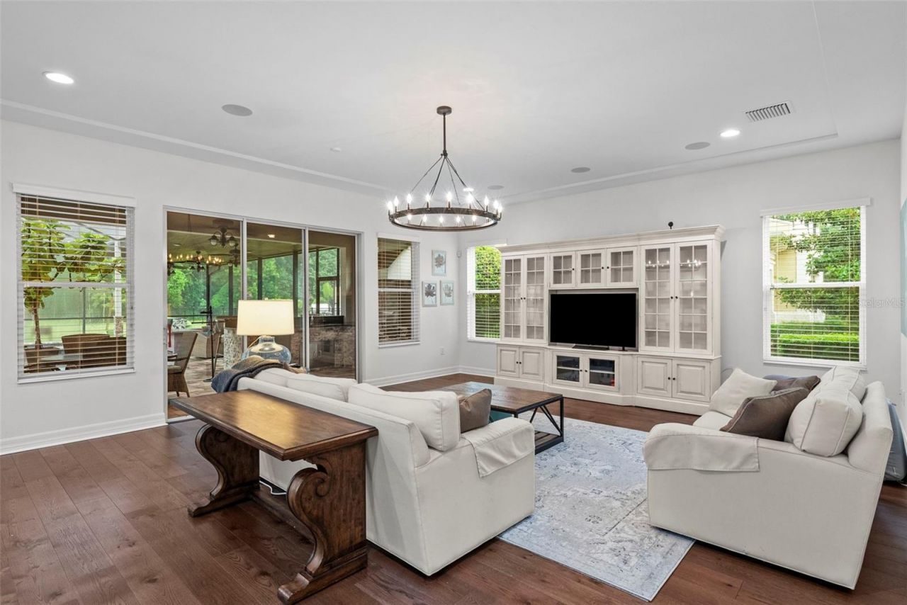 2608 Meadow Grange Lane, Lutz, FL 33559 Photo
