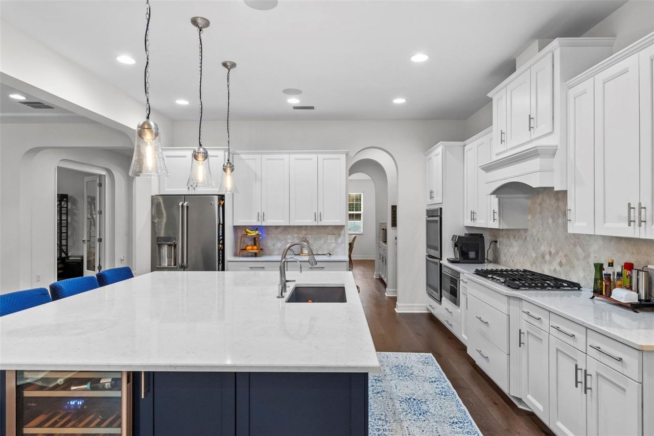 2608 Meadow Grange Lane, Lutz, FL 33559 Photo