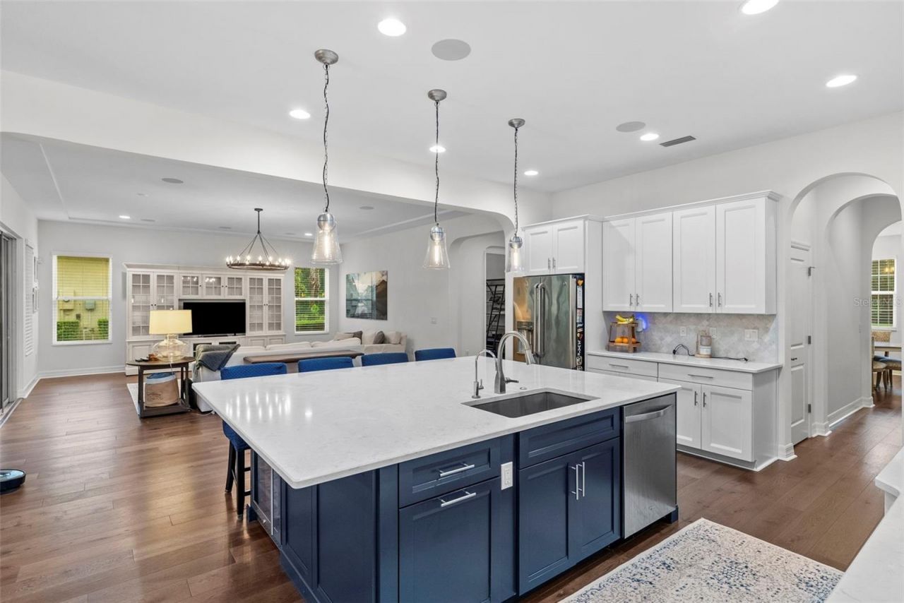 2608 Meadow Grange Lane, Lutz, FL 33559 Photo
