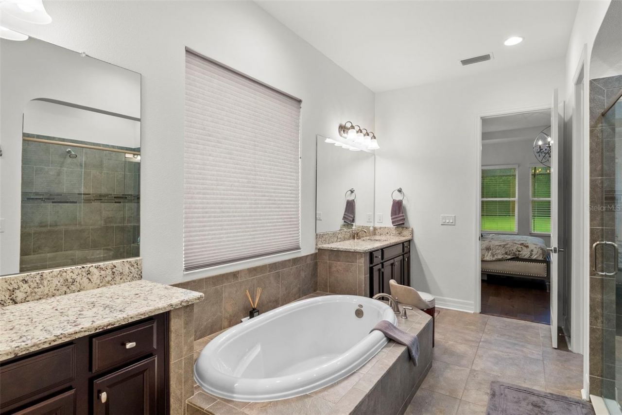 2608 Meadow Grange Lane, Lutz, FL 33559 Photo