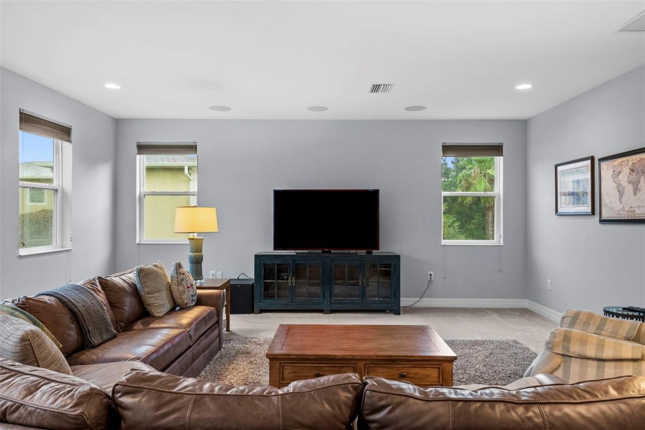2608 Meadow Grange Lane, Lutz, FL 33559 Photo