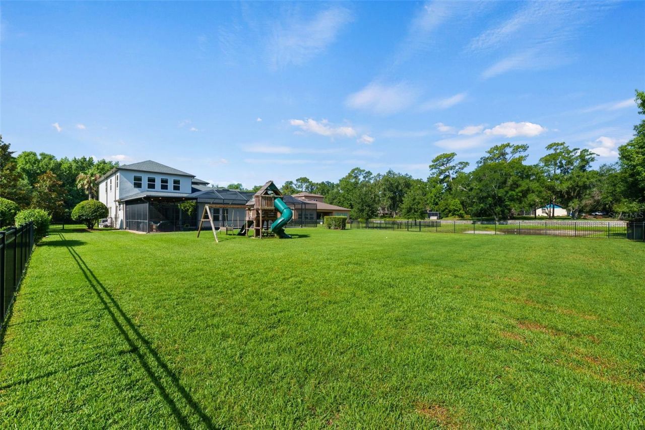 2608 Meadow Grange Lane, Lutz, FL 33559 Photo