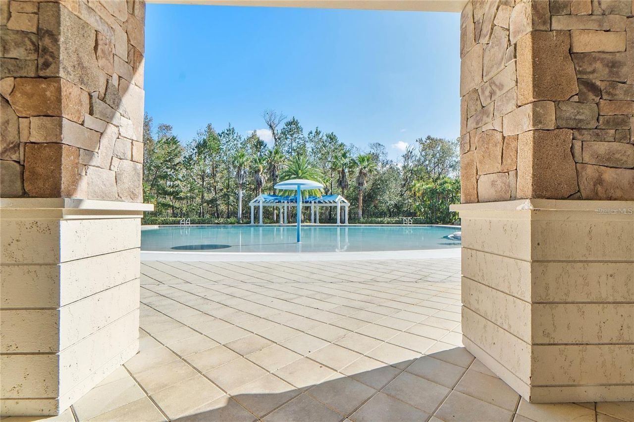 2608 Meadow Grange Lane, Lutz, FL 33559 Photo