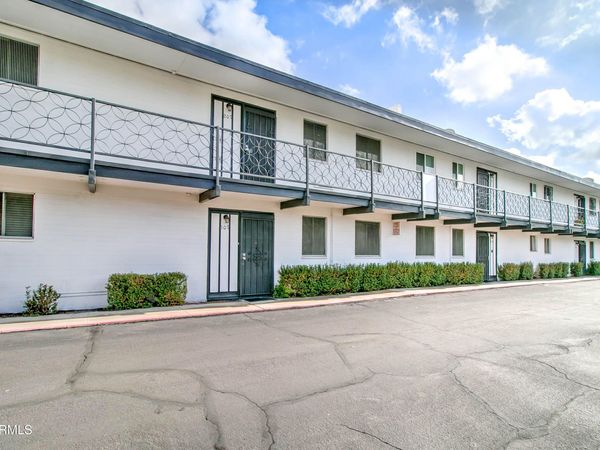 3242 E Camelback Road, Unit 207, Phoenix, AZ 85018