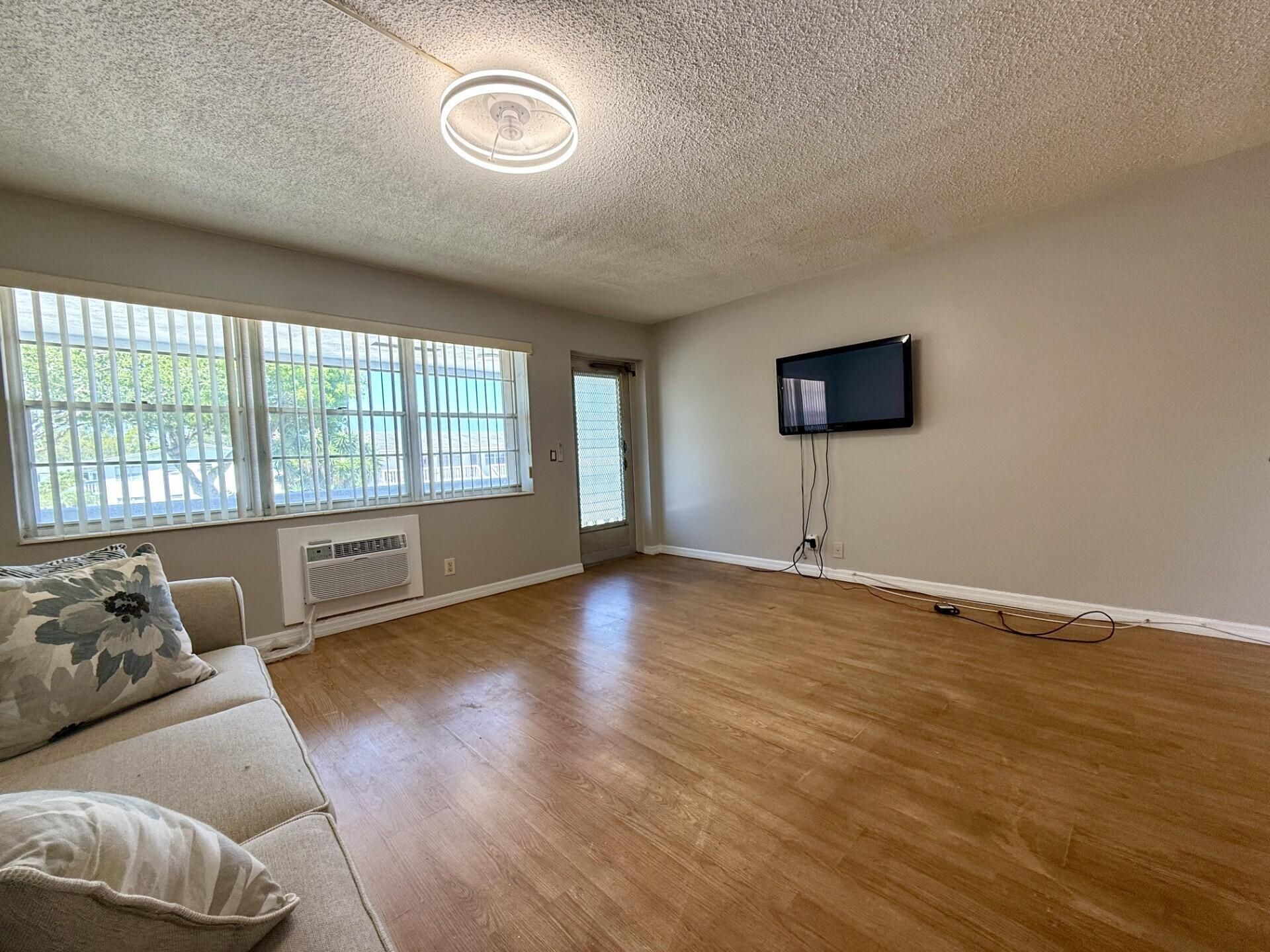 141 Northampton G, Unit 141, West Palm Beach, FL 33417 Photo