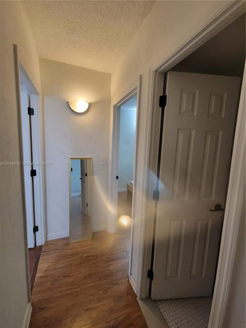 19390 Collins Ave , Unit 220, Sunny Isles Beach, FL 33160 Photo