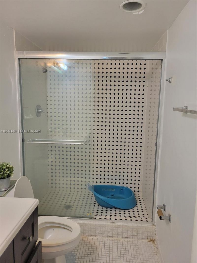 19390 Collins Ave , Unit 220, Sunny Isles Beach, FL 33160 Photo