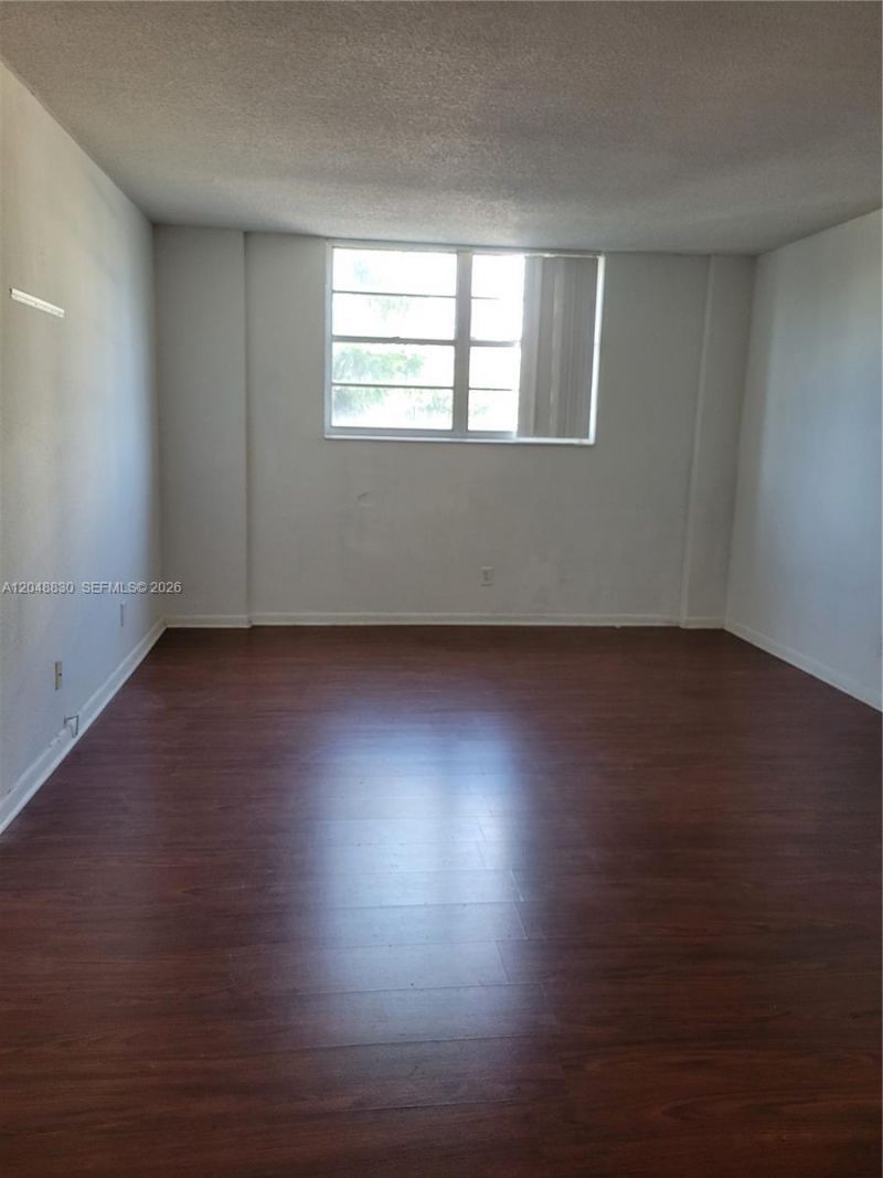 19390 Collins Ave , Unit 220, Sunny Isles Beach, FL 33160 Photo