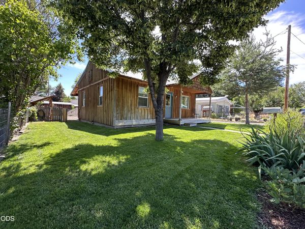 311 NW Bridge Street, John Day, OR 97845