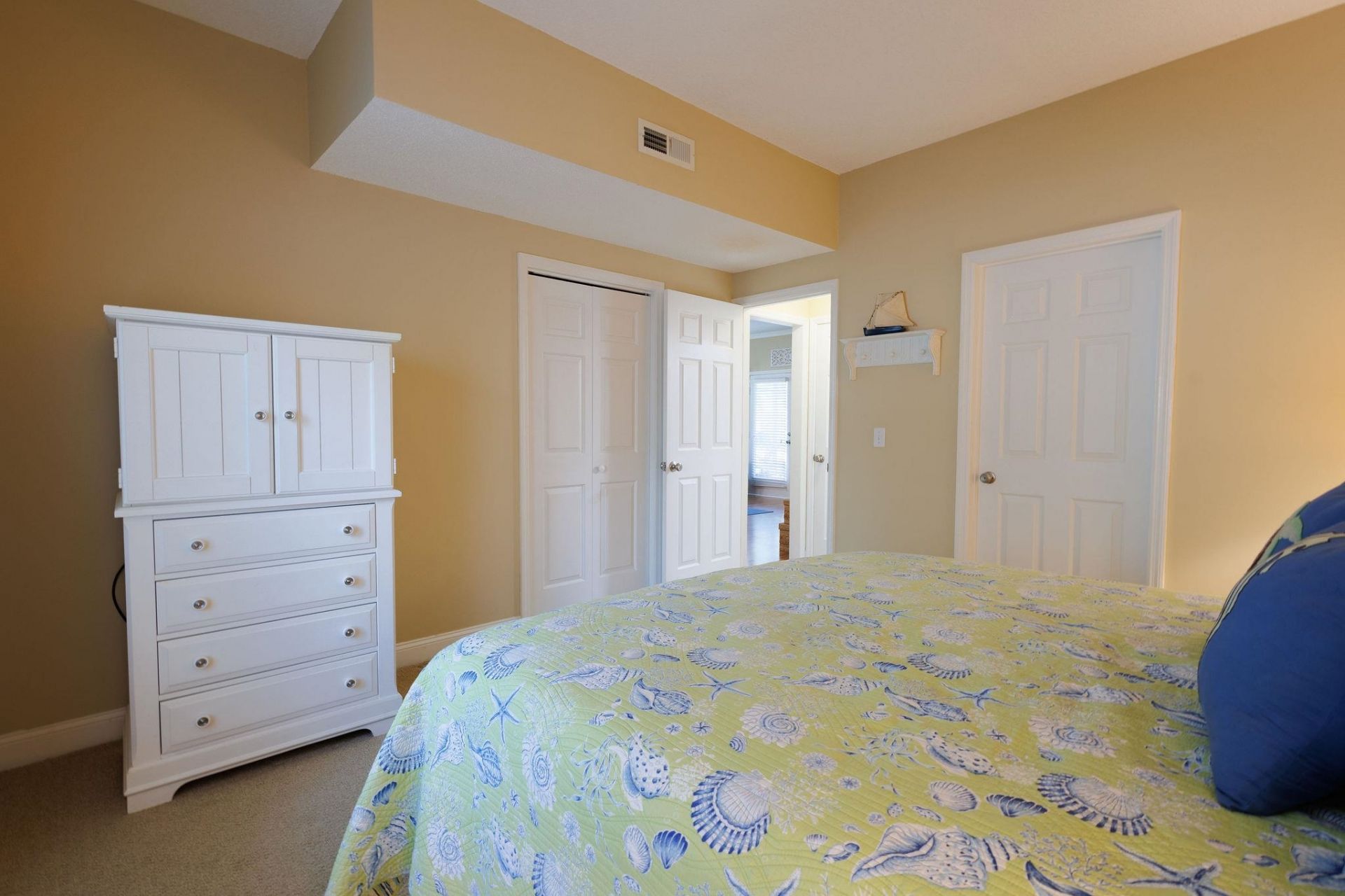 1221 Tidewater Dr. Photo 16