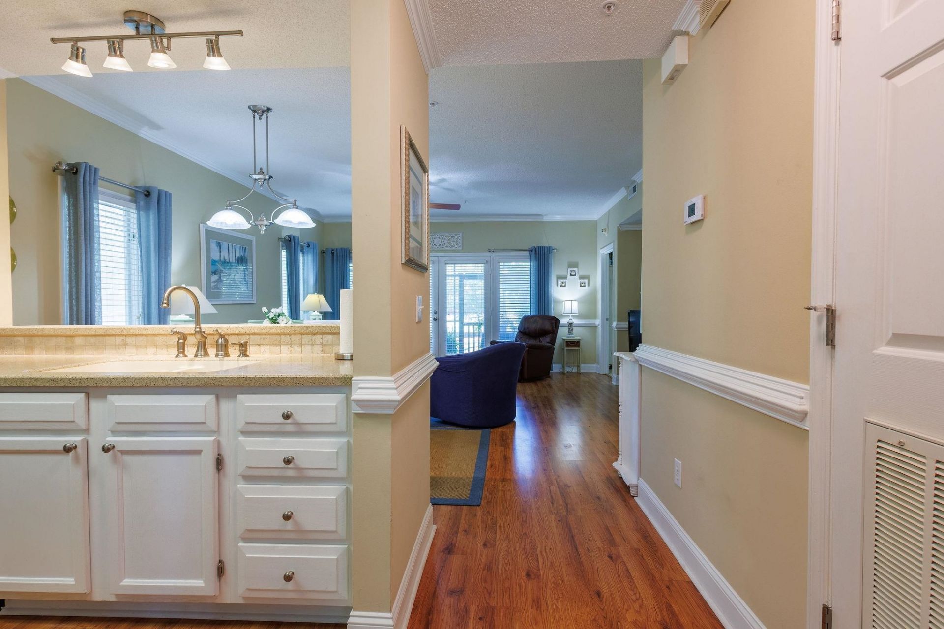 1221 Tidewater Dr. Photo 5