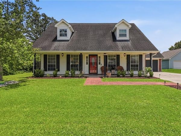 87 SURREY Drive, LaPlace, LA 70068