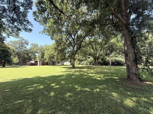 431 Pawnee Drive , Gordonville, TX 76245