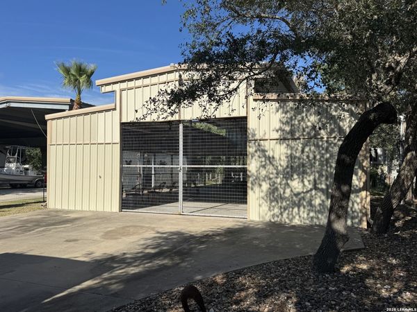 604 Steart St, Rockport, TX 78382