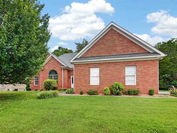 145 Huntsman Circle , Bowling Green, KY 42103