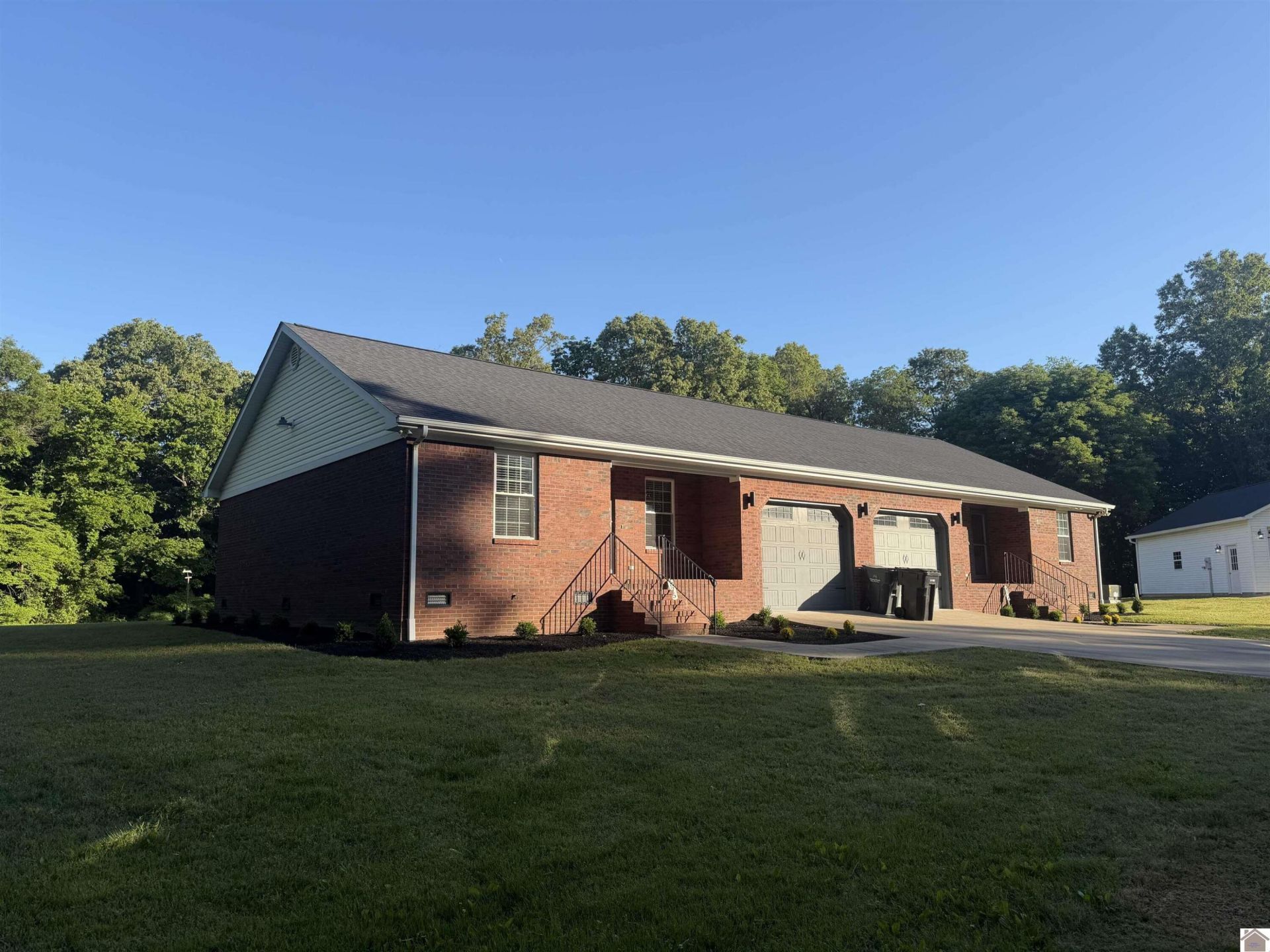 875 Mayfield Metropolis Road, Paducah, KY 42001 Main Photo