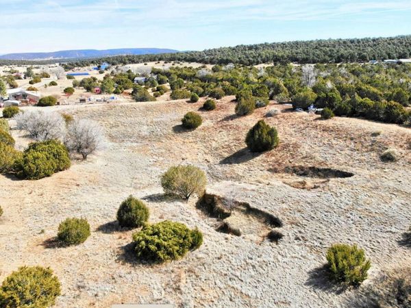 136 Brannan Road NE, Tijeras, NM 87059