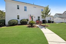 866 Rue Drive photo 4