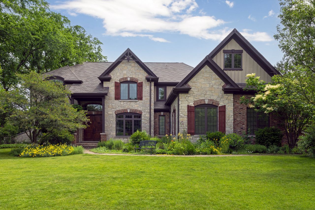 901 Kenton Road, Deerfield, IL 60015