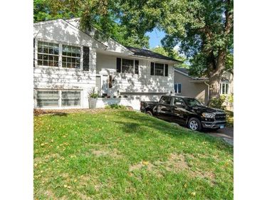 4520 Vandervork Avenue , Edina, MN 55436