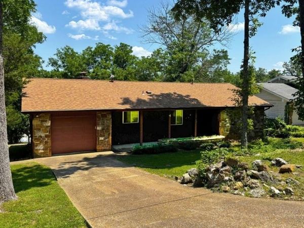 4 Otter Drive , Cherokee Village, AR 72529