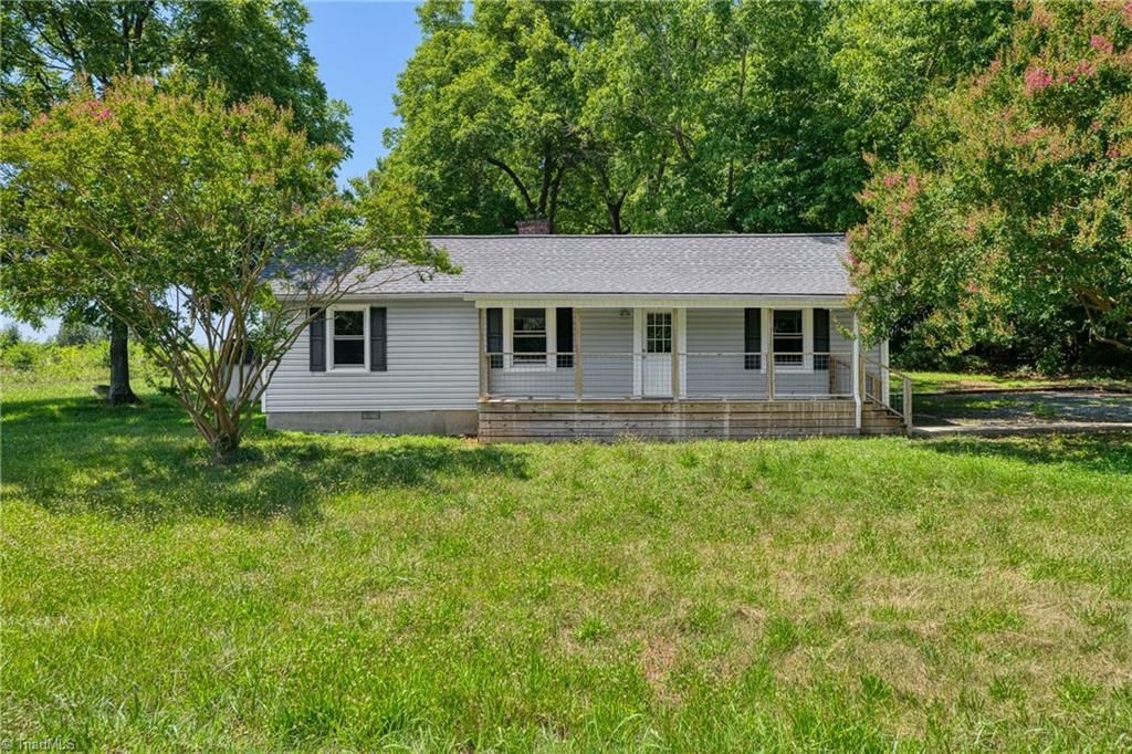 4956 Thom Road, Mebane, NC 27302 Main Photo