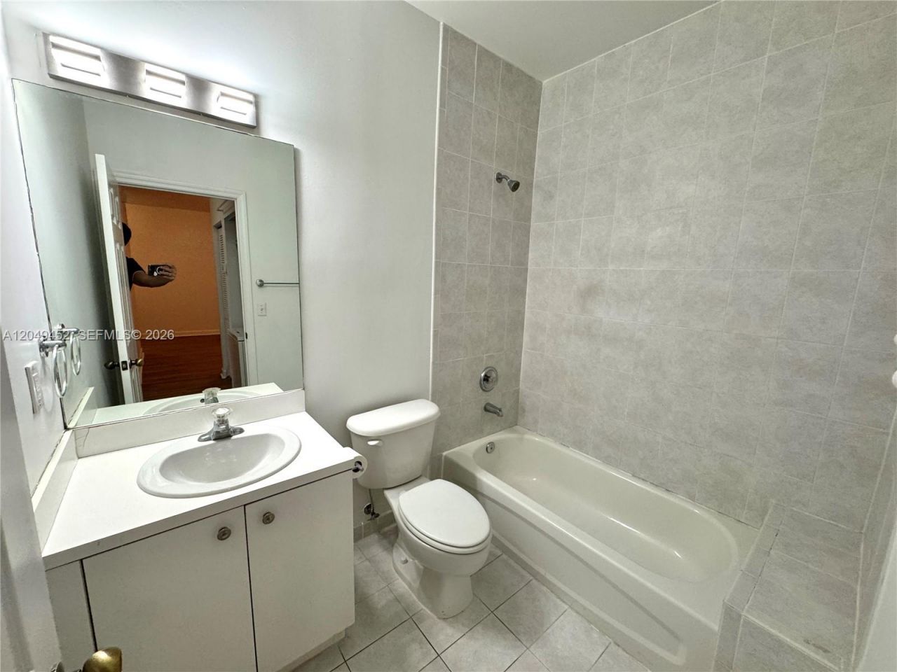 2728 NE 3rd Ct, Unit 206, Homestead, FL 33033 Photo