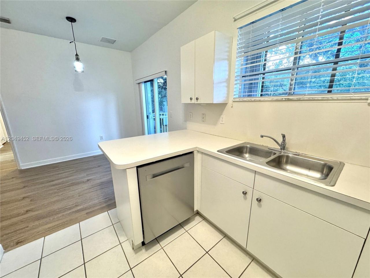 2728 NE 3rd Ct, Unit 206, Homestead, FL 33033 Photo