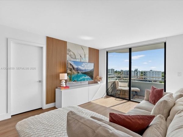 8201 Byron Ave , Unit 502, Miami Beach, FL 33141