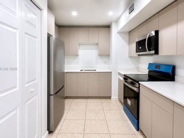 2020 NW 119th St , Unit 1122, Miami, FL 33167