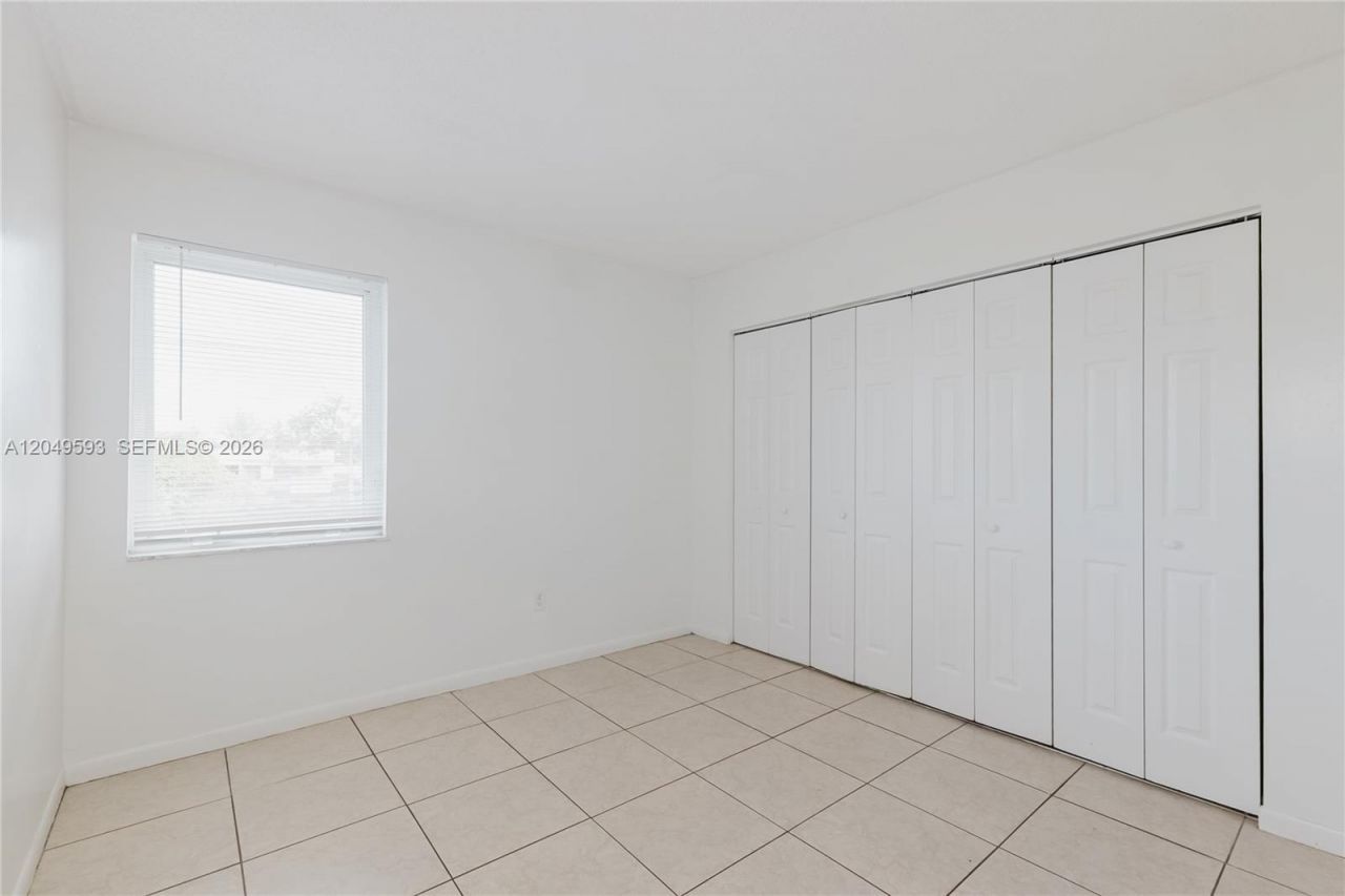 2020 NW 119th St , Unit 1122, Miami, FL 33167 Photo