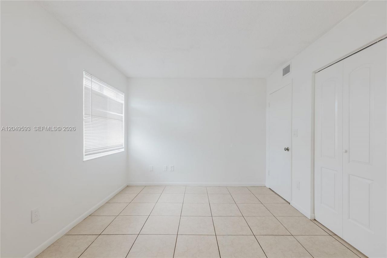 2020 NW 119th St , Unit 1122, Miami, FL 33167 Photo