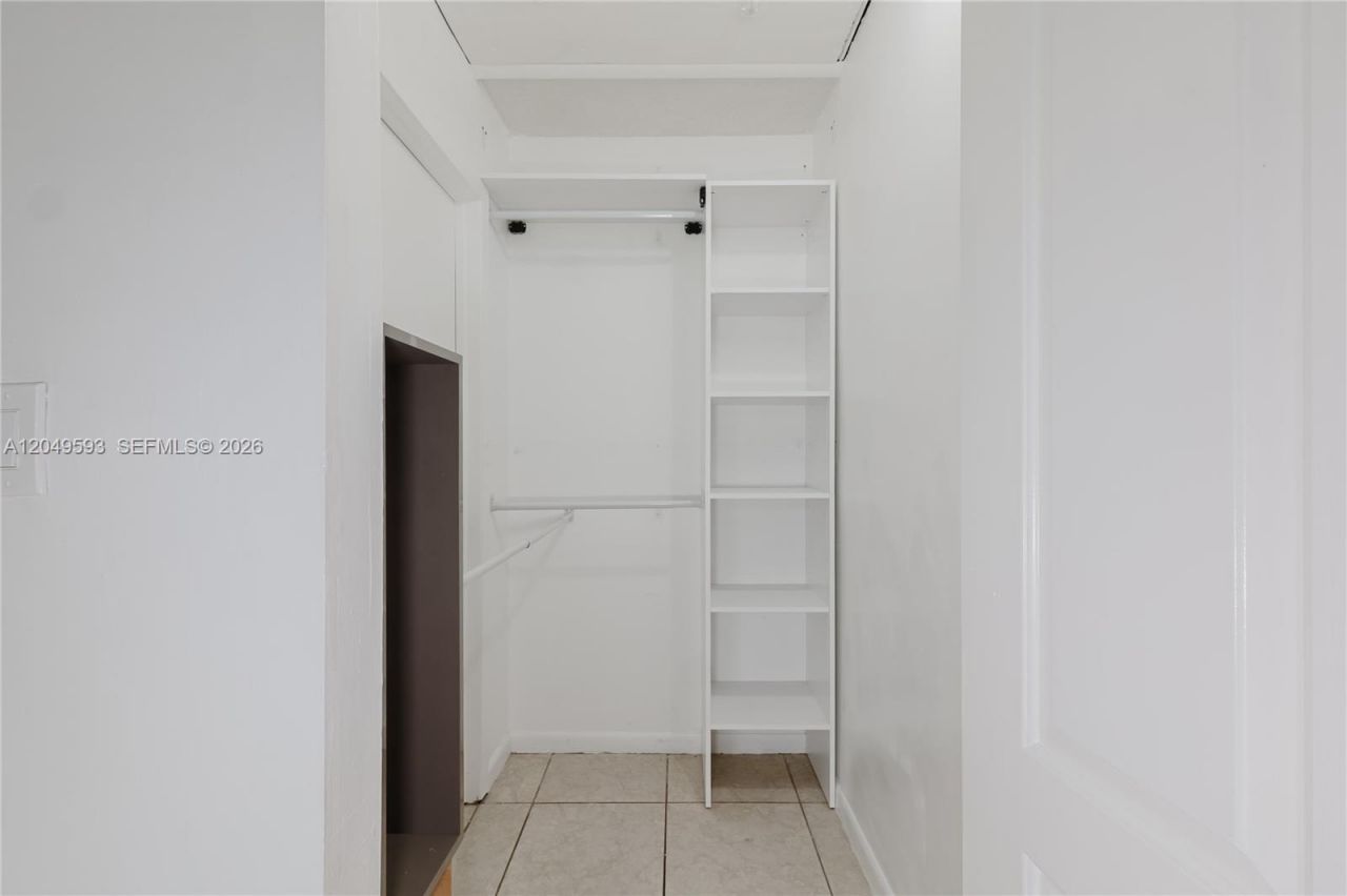2020 NW 119th St , Unit 1122, Miami, FL 33167 Photo