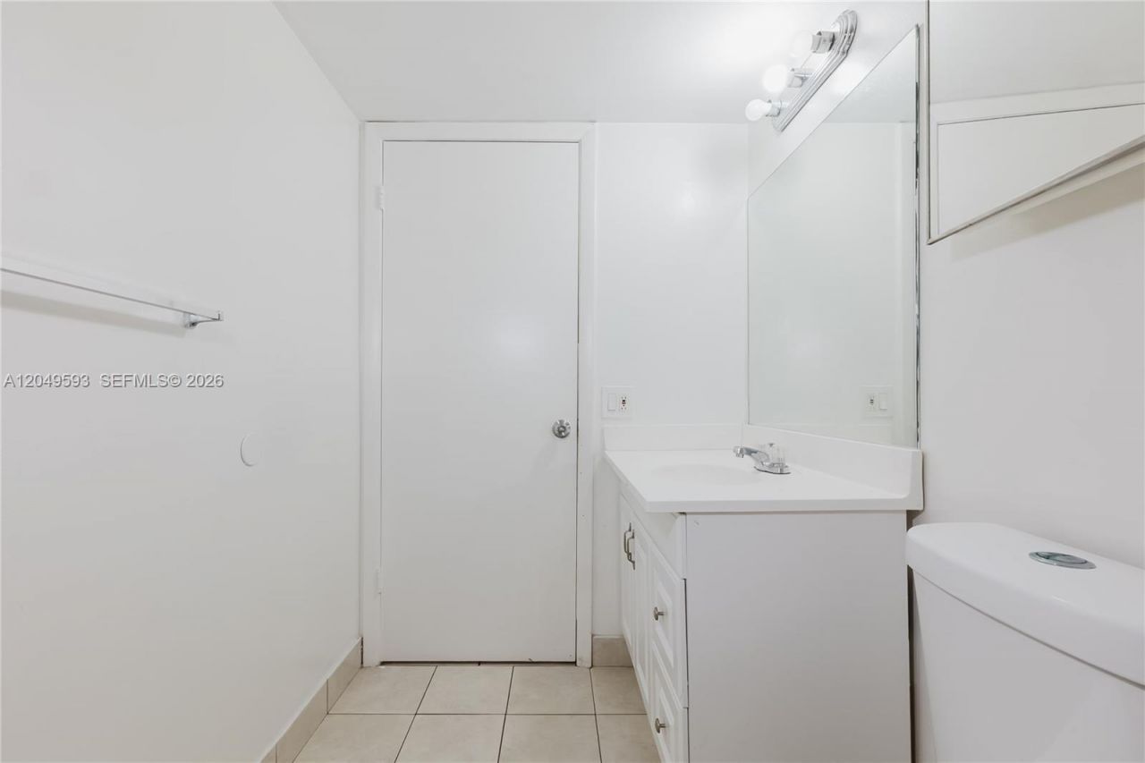 2020 NW 119th St , Unit 1122, Miami, FL 33167 Photo