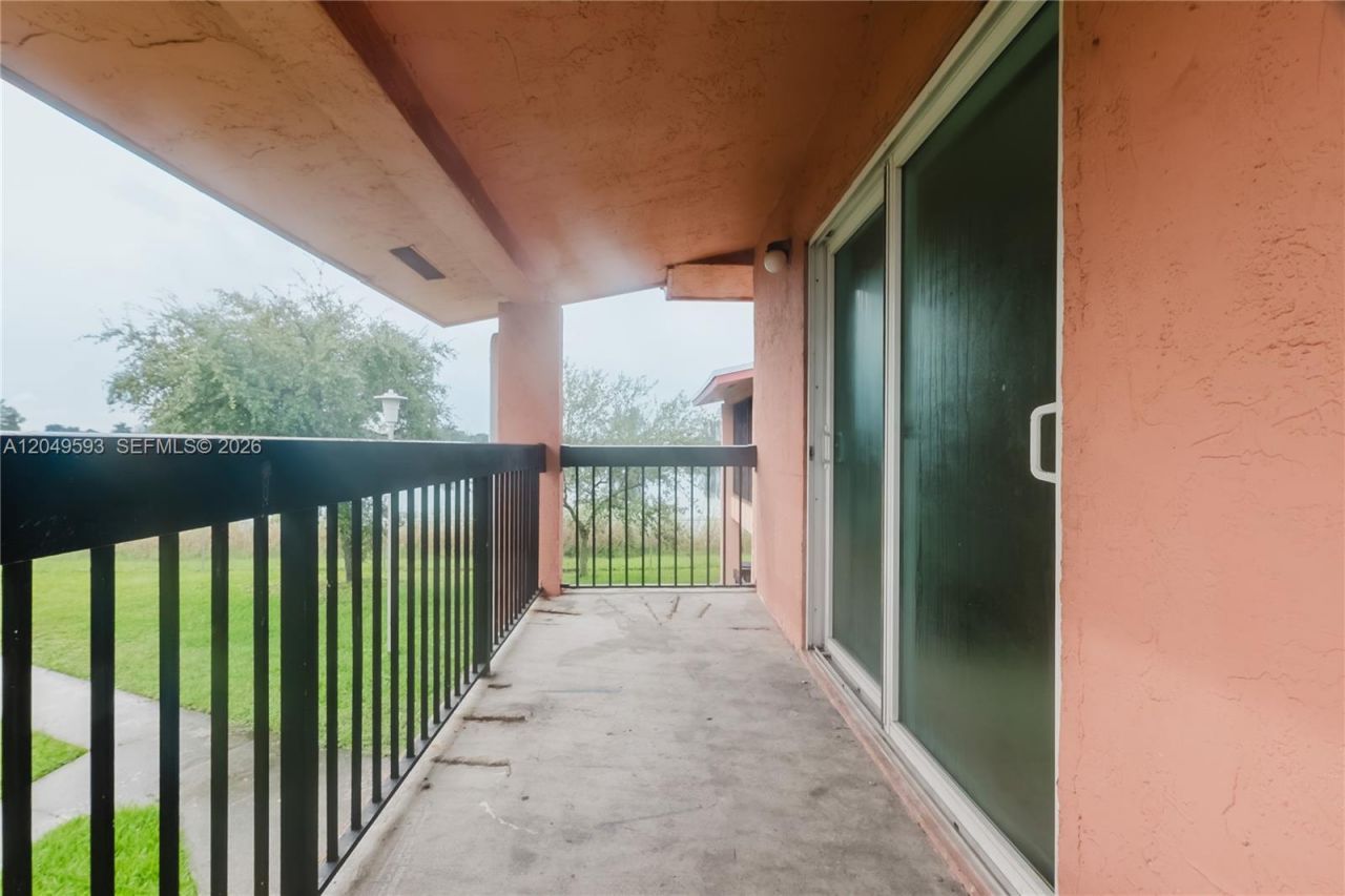 2020 NW 119th St , Unit 1122, Miami, FL 33167 Photo