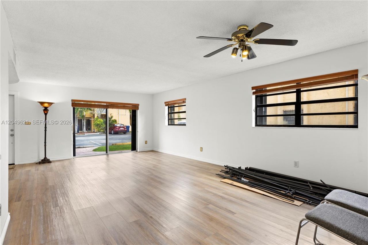 13745 SW 84th St , Unit A, Miami, FL 33183 Photo