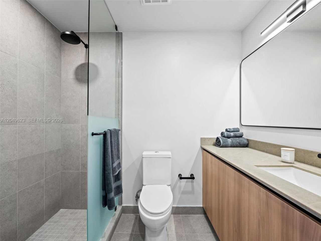 121 NE 5th St, Unit 3703, Miami, FL 33132 Photo