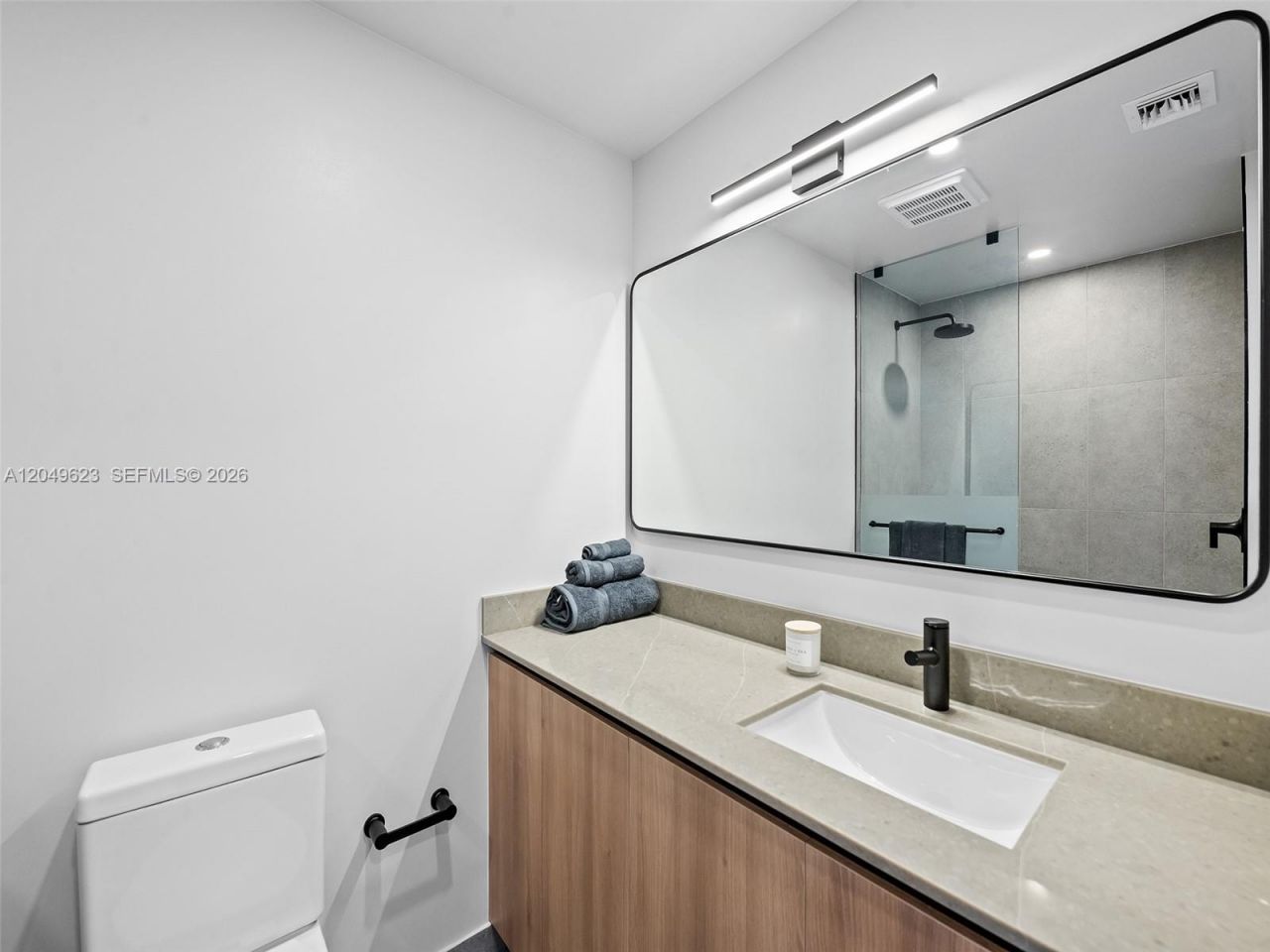 121 NE 5th St, Unit 3703, Miami, FL 33132 Photo