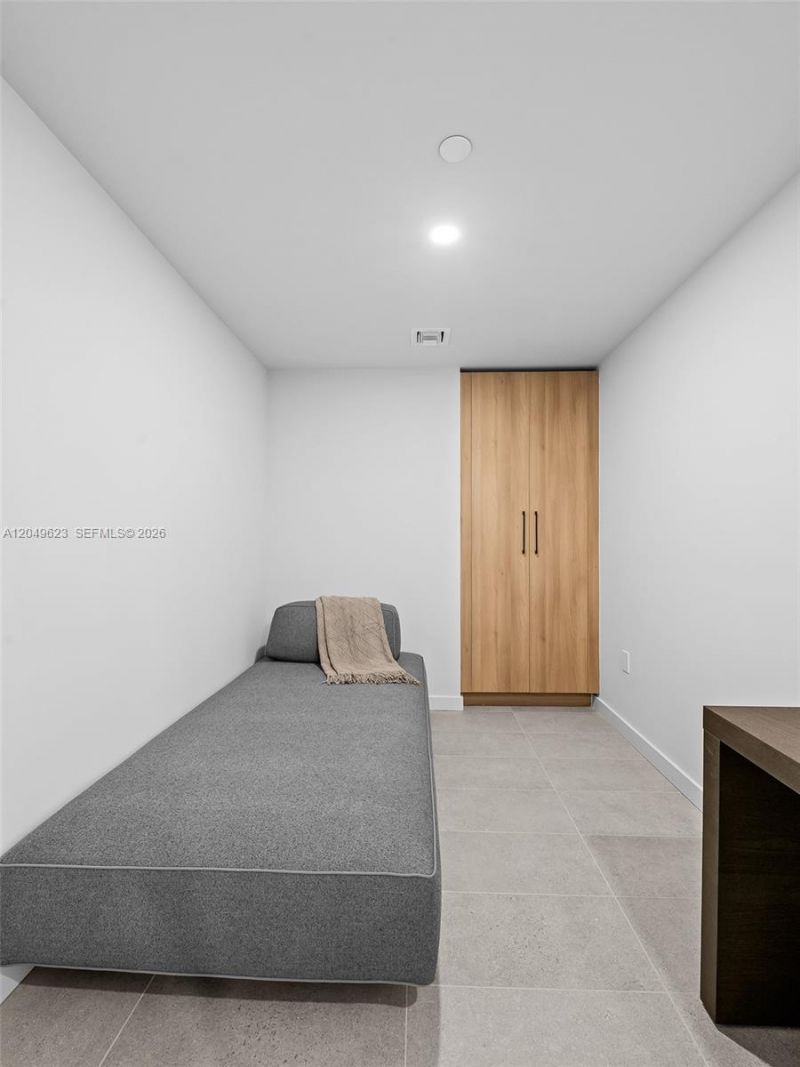 121 NE 5th St, Unit 3703, Miami, FL 33132 Photo