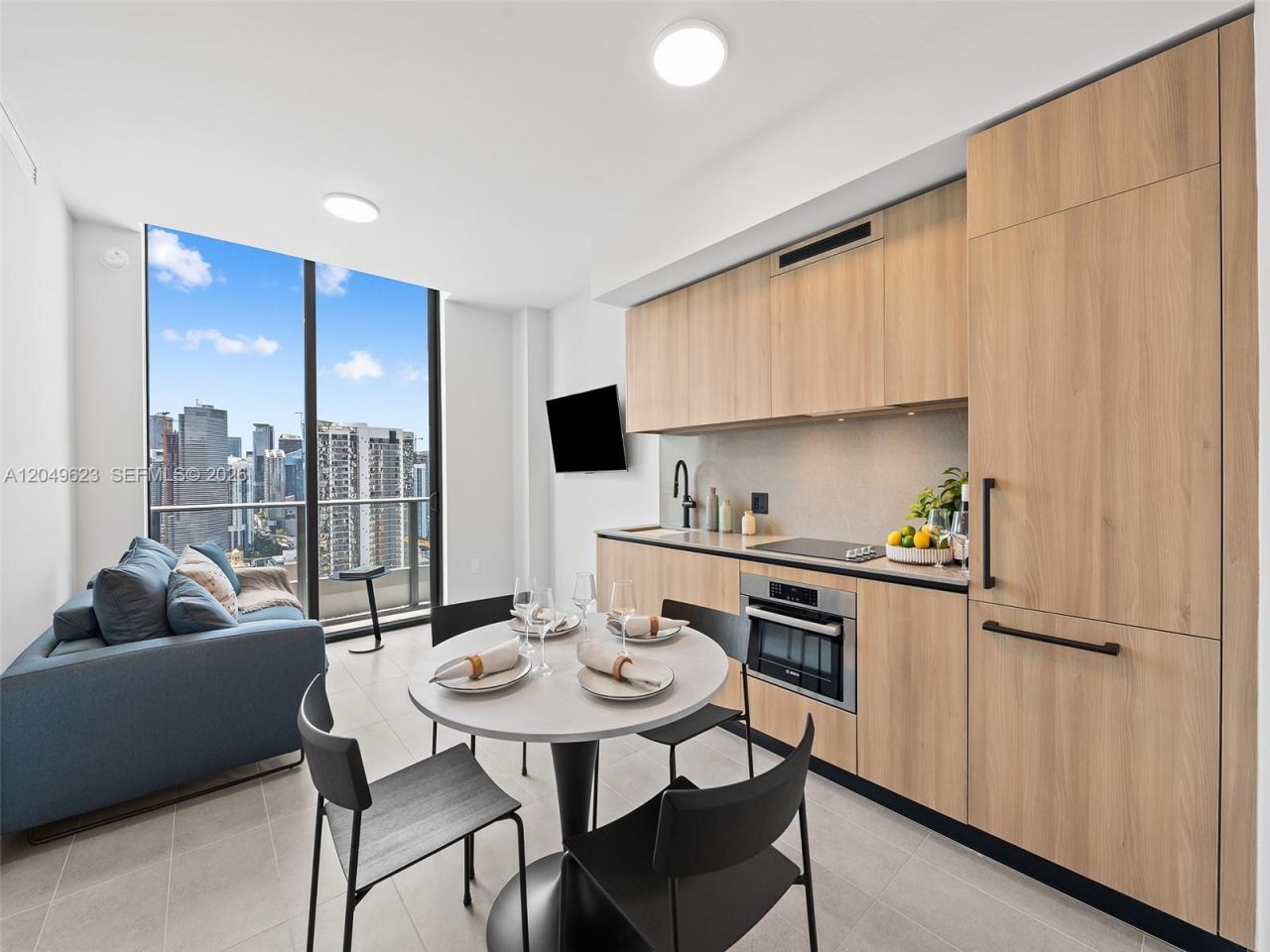 121 NE 5th St, Unit 3703, Miami, FL 33132 Photo