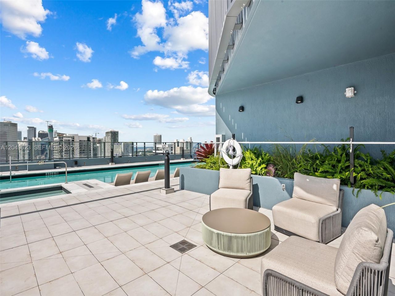 121 NE 5th St, Unit 3703, Miami, FL 33132 Photo