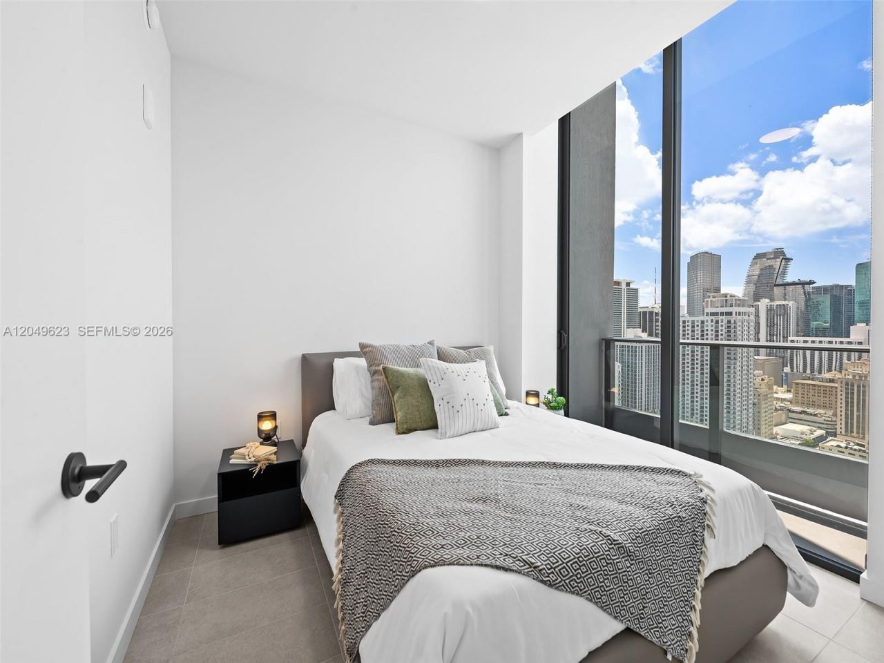 121 NE 5th St, Unit 3703, Miami, FL 33132 Photo