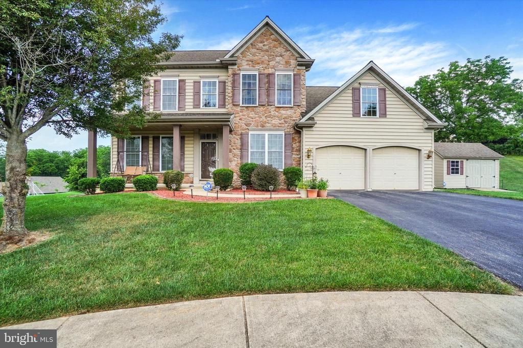 2082 WESTBURY COURT , RED LION, PA 17356