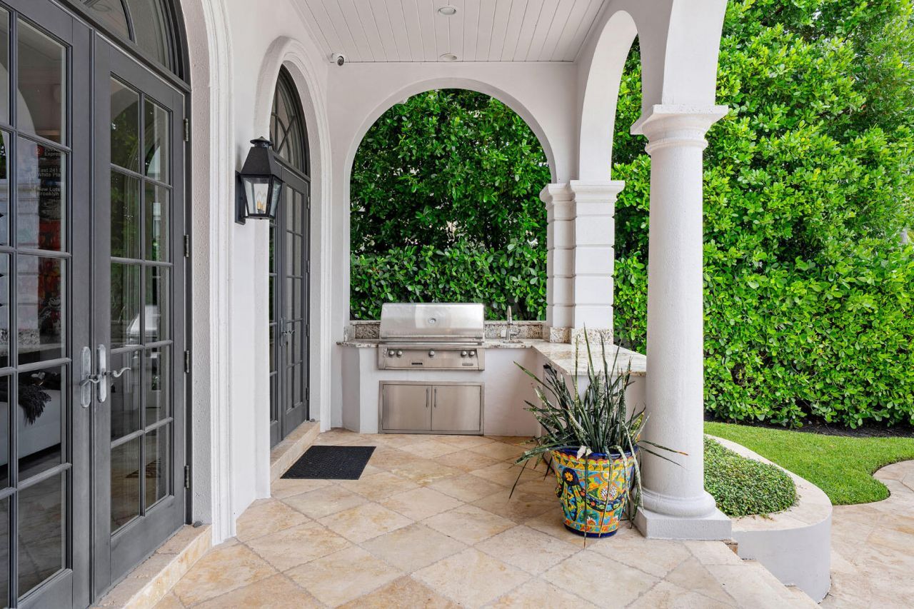 450 S Maya Palm Drive, Boca Raton, FL 33432 Photo
