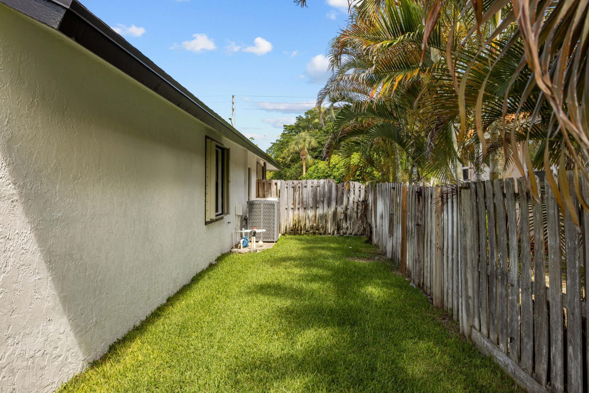 14814 Paddock Drive, Wellington, FL 33414 Photo