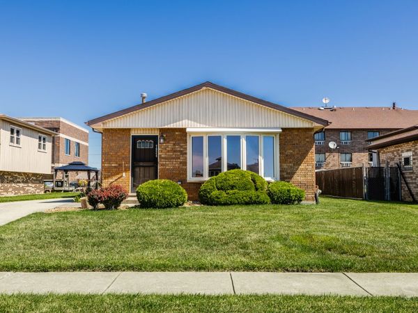 7924 W 79th Place , Bridgeview, IL 60455