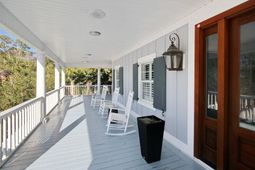 2425 S Bay Street photo 4